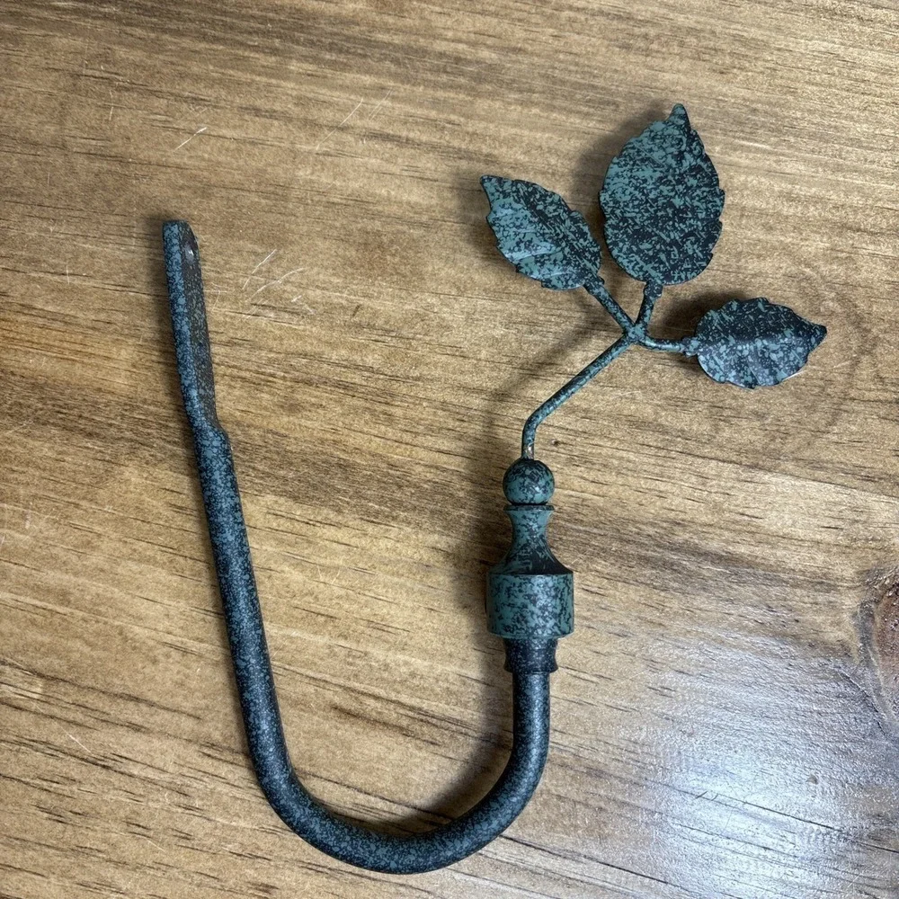 Vintage Leaf Curtain Tie Back